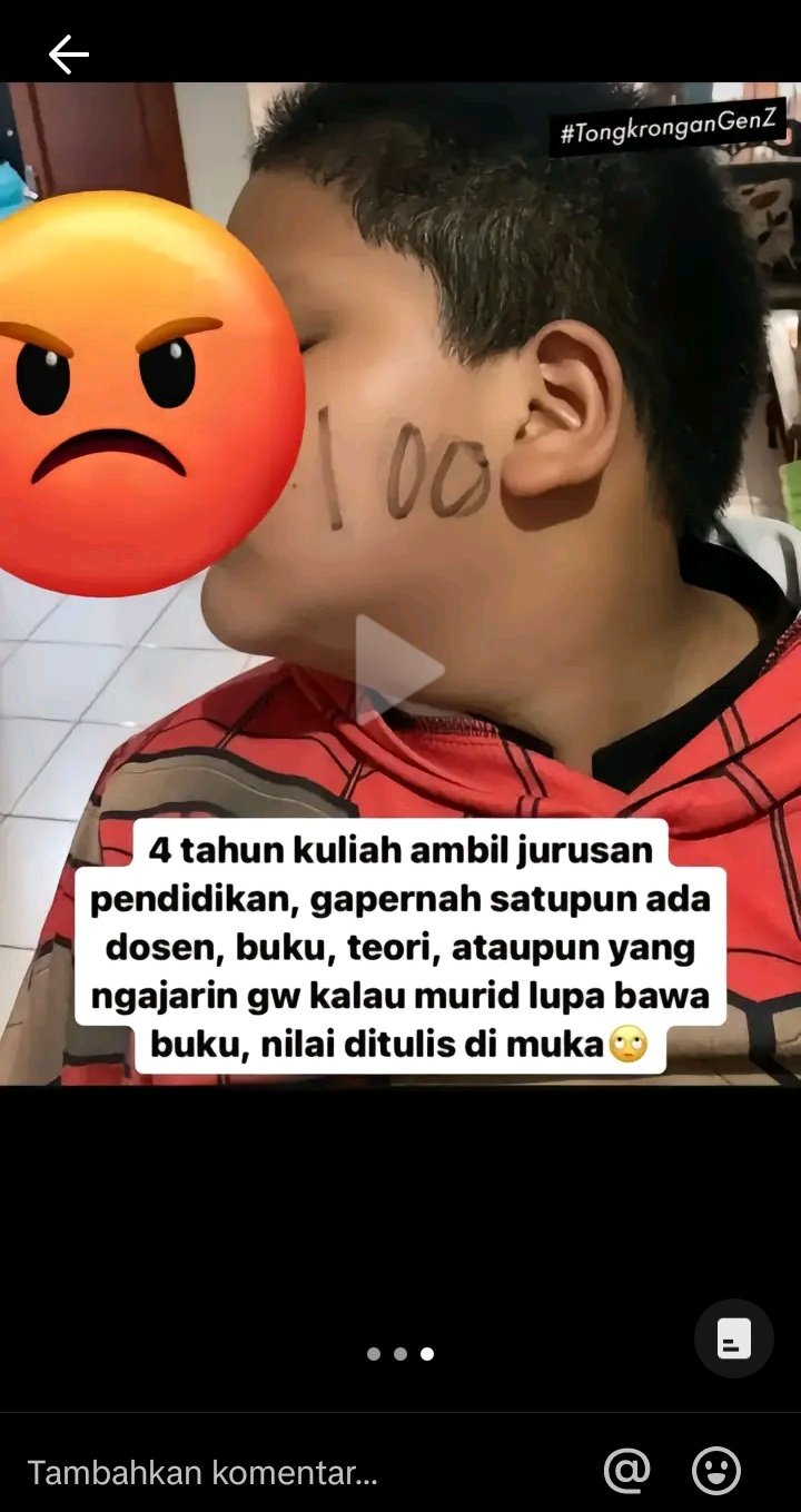 Coretan wajah siswa karena lupa bawa buku, membuat guru di keluarkan dari sekolah.