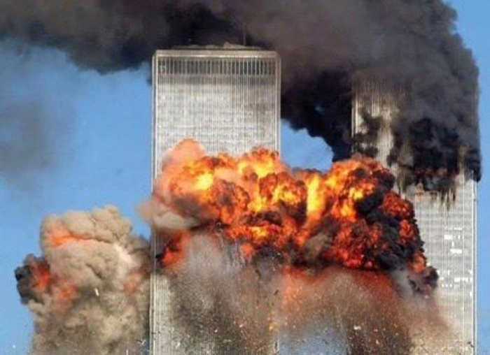 Potret tragedi World Trade Center atau lebih dikenal 9 11.