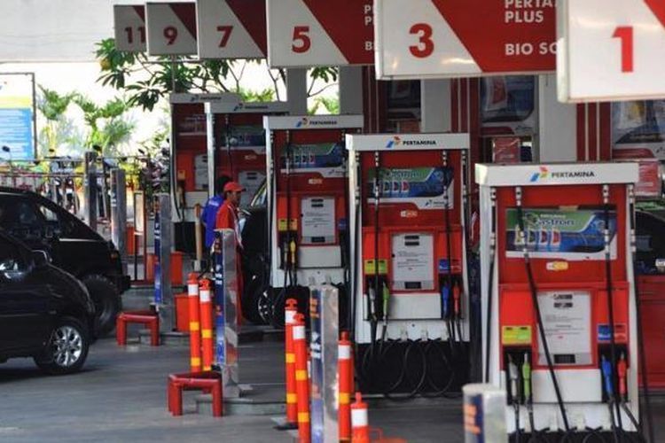 Pemerintah merencanakan tidak akan menaikkan harga bahan bakar minyak (BBM) bersubsidi.