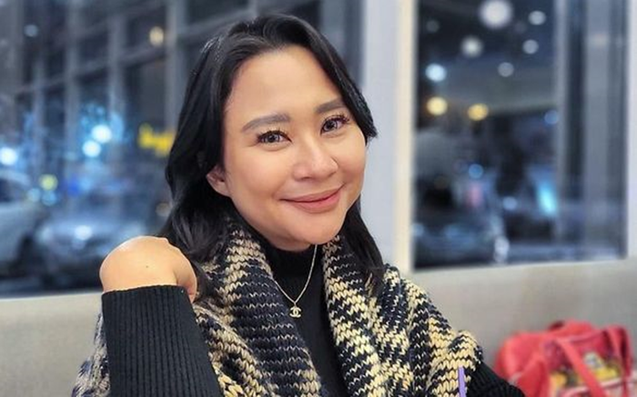 Eks penyanyi cilik Chikita Meidy terjerat kasus karena dilaporkan temannya sendiri.