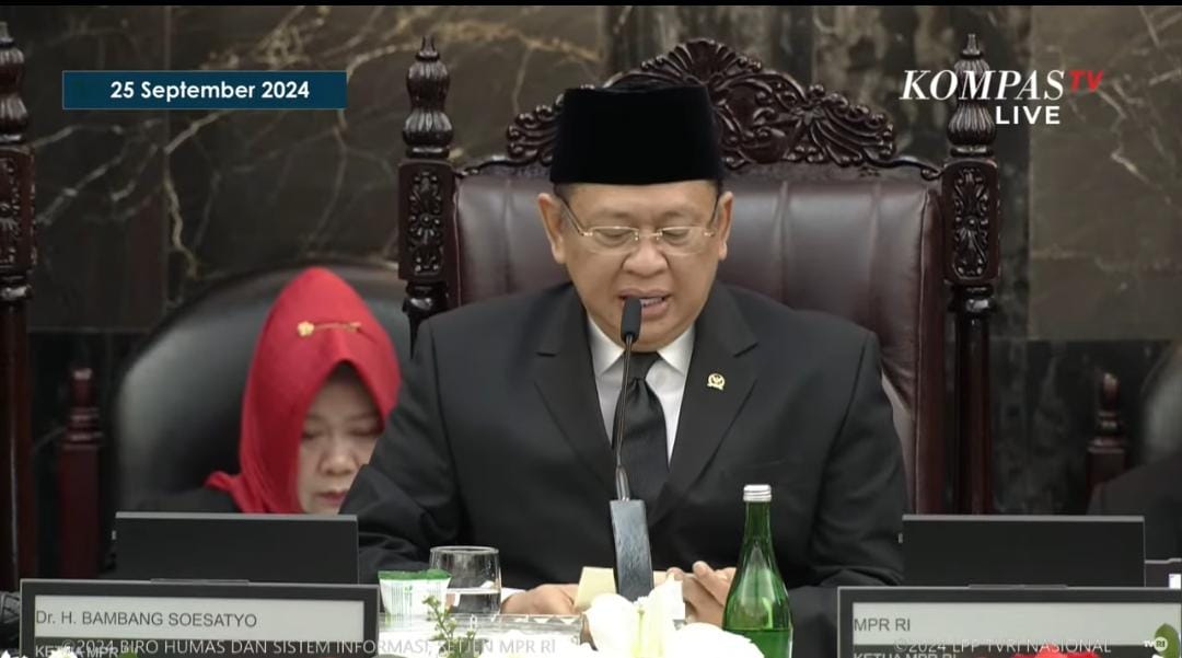 Sidang pencabutan nama Soeharto dari TAP MPR, untuk menyelesaikan kasus KKN Soeharto.