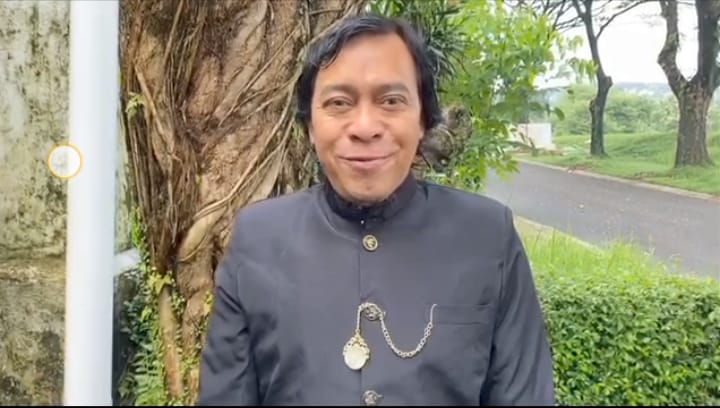 Potret Komeng saat berbicara serius mendapat apresiasi warganet.
