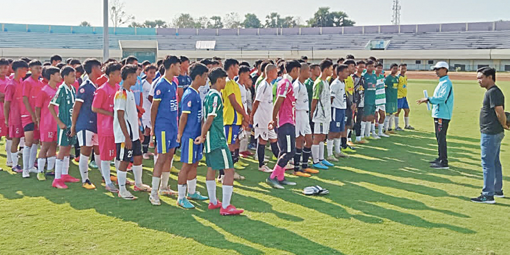 152 pesepak bola muda Tuban ikut seleksi terbuka pembentukan tim Popda sepak bola Tuban, Minggu (30/9).