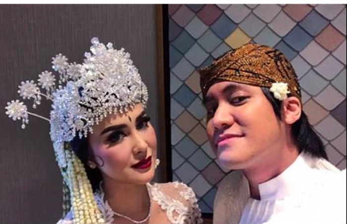 Potret mesra Kevin Aprilio dan Vicy Melanie.