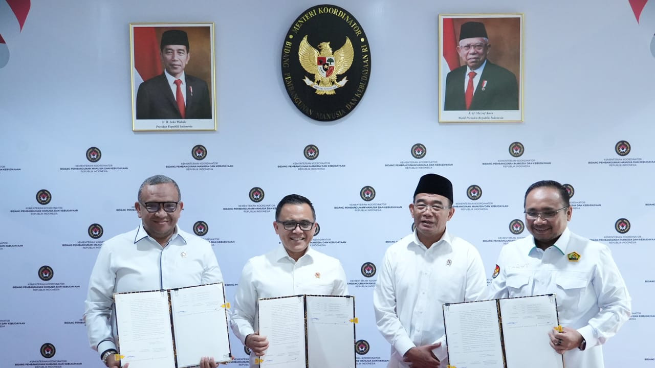 Penandatanganan SKB empat menteri terkait hari libur dan cuti bersama 2025.