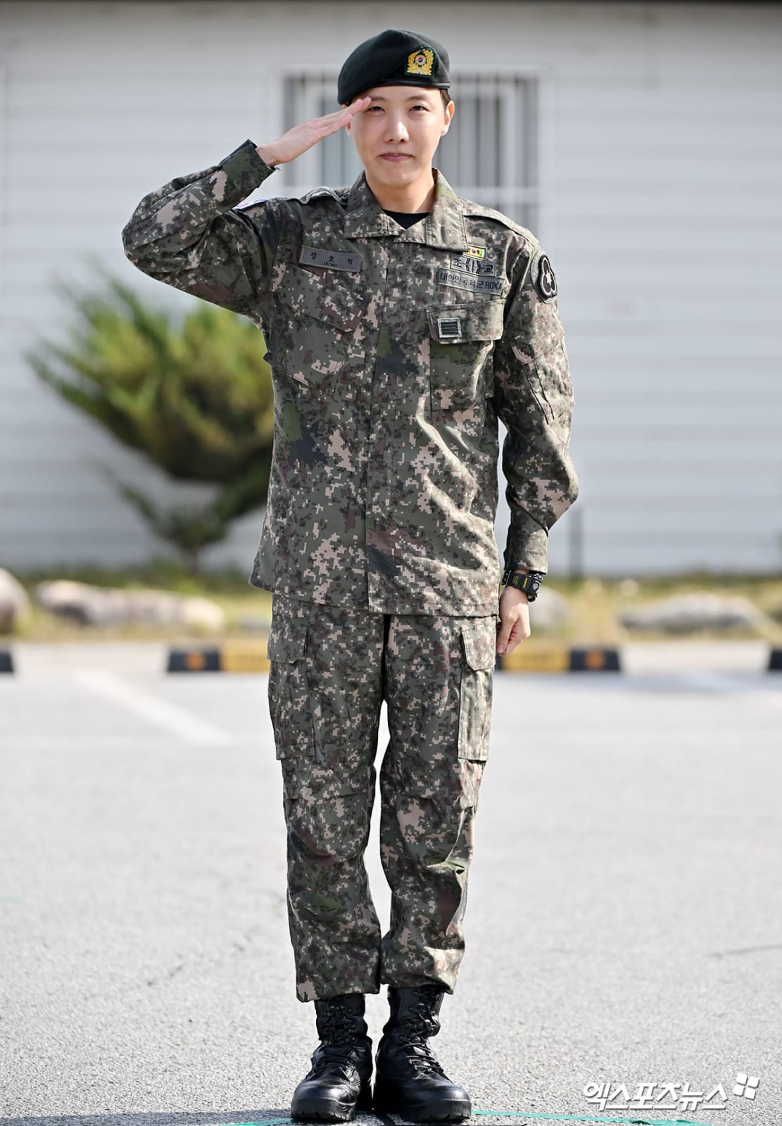 J-Hope BTS yang sudah menyelesaikan wajib militernya.
