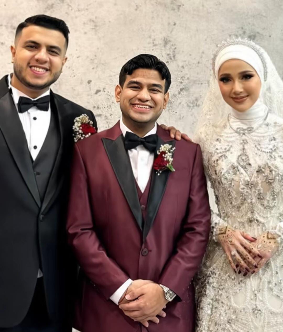 Yislam Jaidi, seorang dokter spesialis jantung meminang gadis cantik Bernama Miskah Shafa.