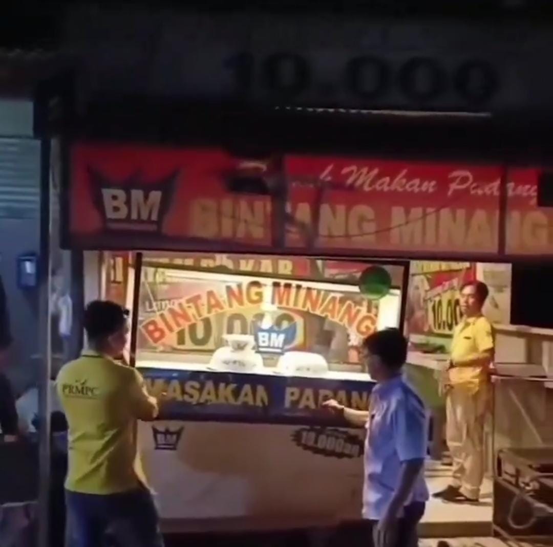 Razia rumah makan padang di Cirebon.