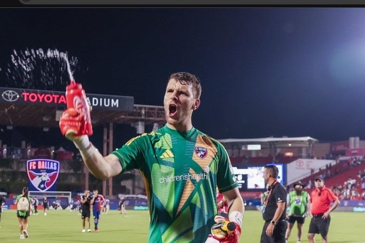 Kiper Timnas Indonesia dan FC Dallas, Maarten Paes.