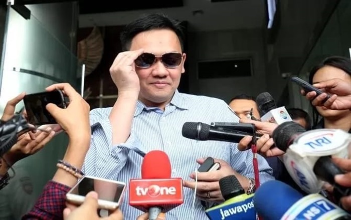 Farhat Abbas yang siap membela Agus Salim, korban penyiraman air keras.