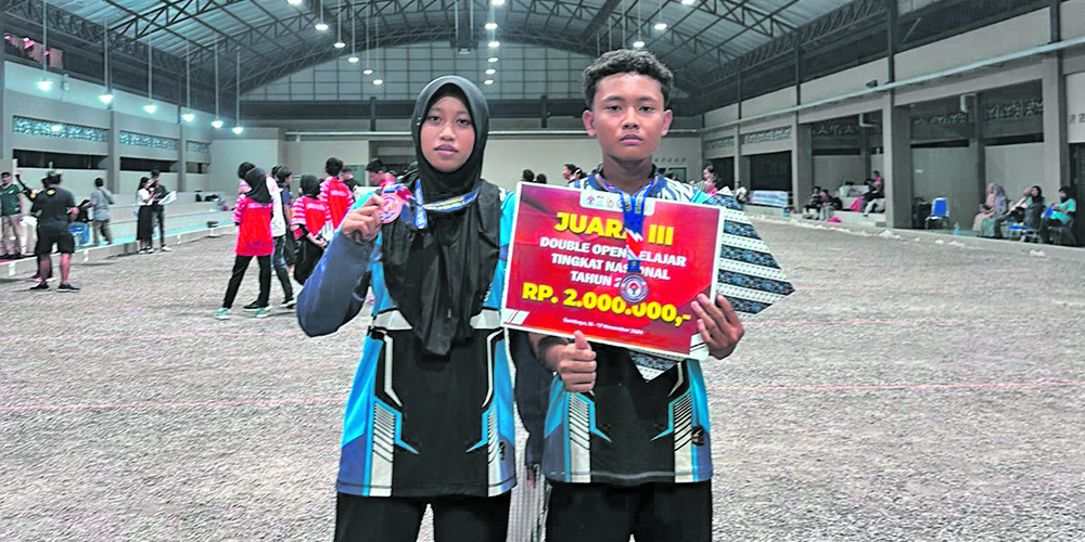 Faizna Alya dan Najach Shintou sukses menduduki podium ketiga dalam turnamen Double Open Pelajar Tingkat Nasional 2024, Minggu (17/11).