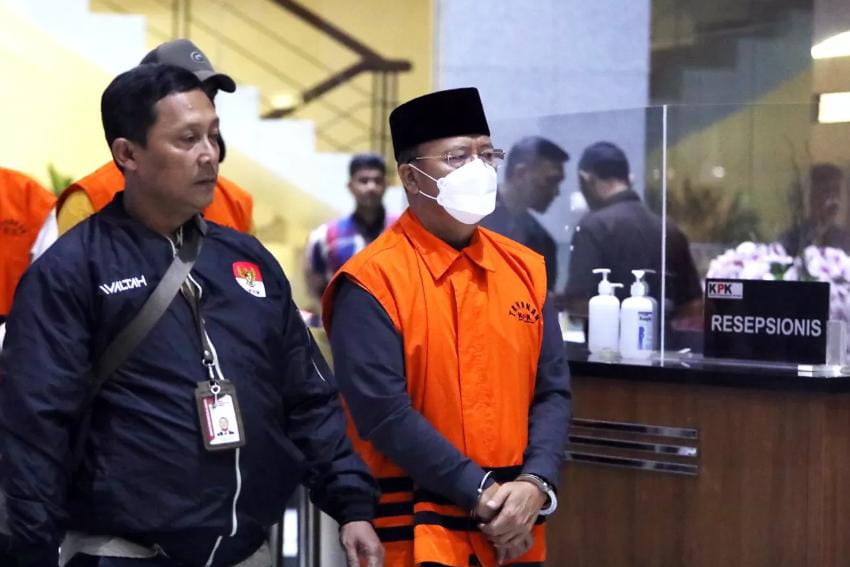 Gubernur Bengluku diamankan KPK atas kasus korupsi