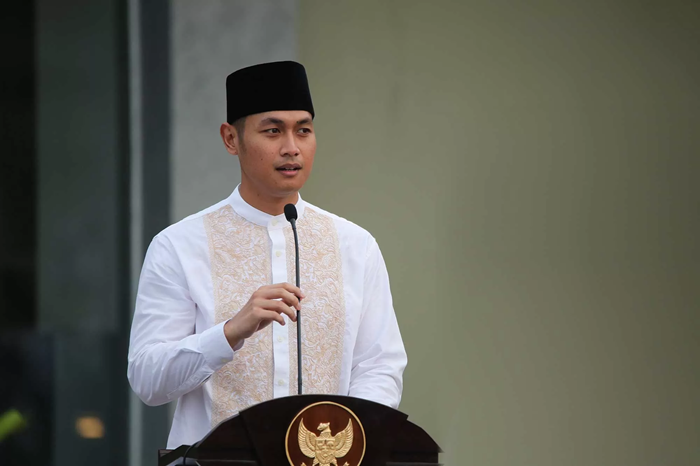 Bupati Tuban Mas Lindra atau  Aditya Halindra Faridzky.