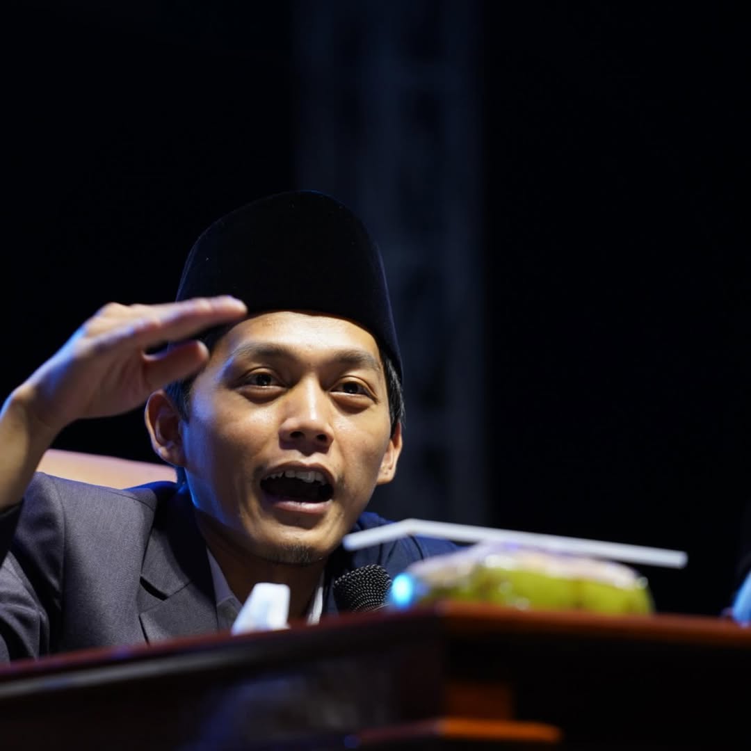 Gus Iqdam membatalkan acara di Blora karena panggung ambruk