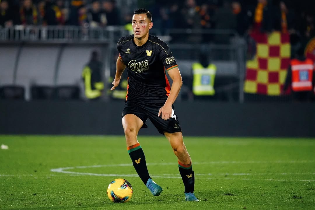 Pesepak bola Jay Idzes saat tengah berlaga