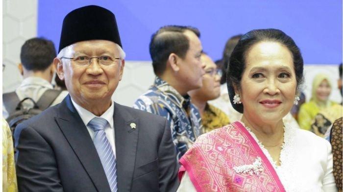Mendikti Saintek Prof. Satryo Soemantri Brodjonegoro dan sang istri
