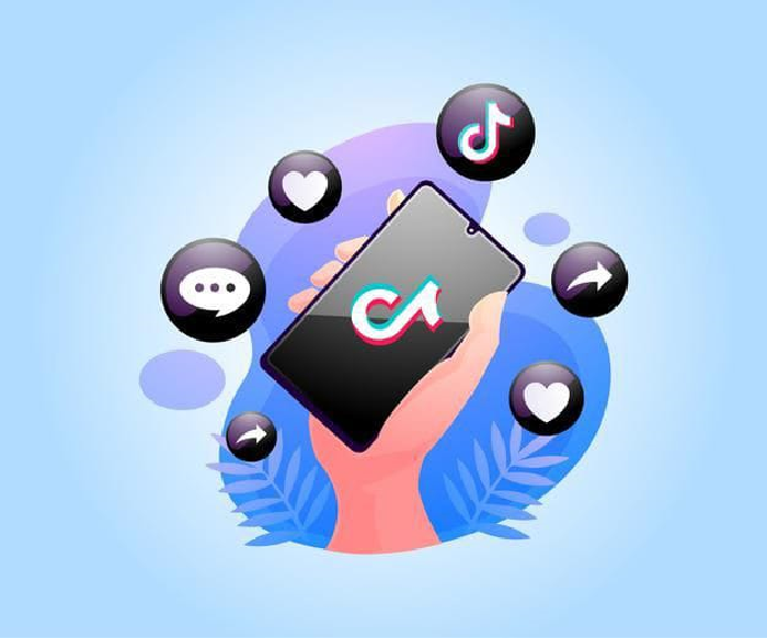 Seorang TikToker yang melakukan siaran live sambil beradengan pornografi.