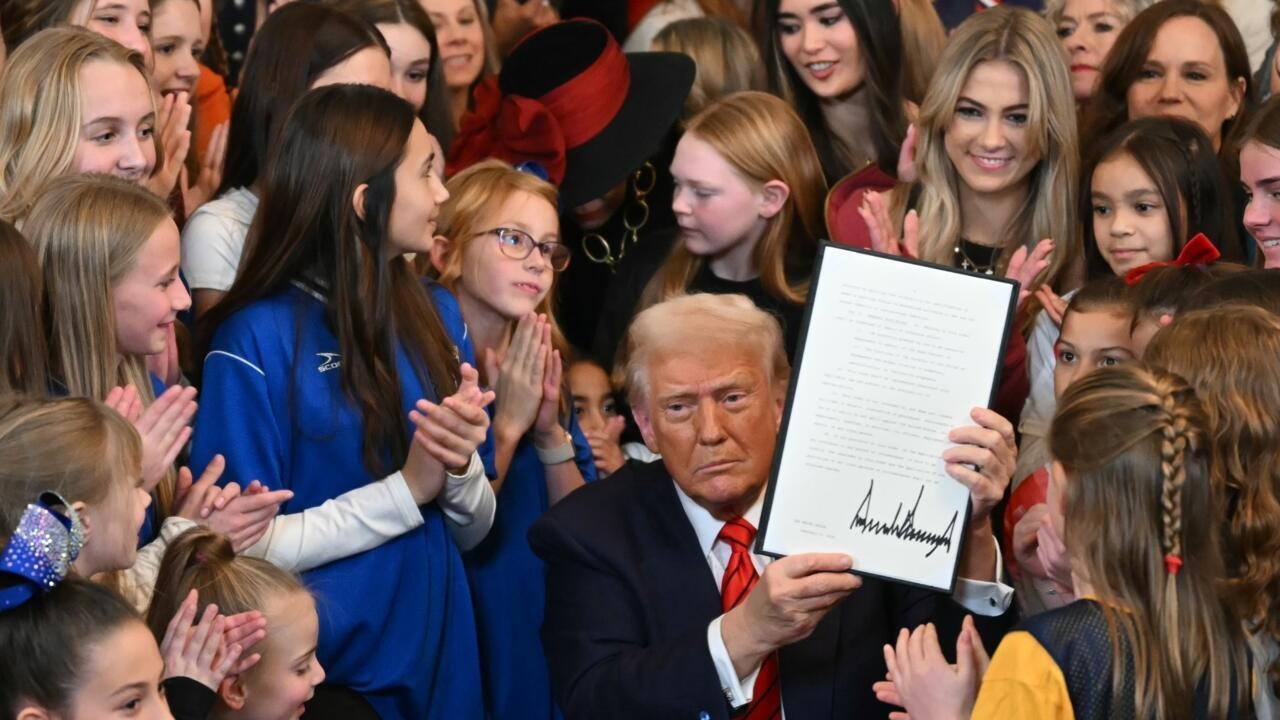 Donald Trump melarang perempuan transgender mengikuti cabang olahraga puteri
