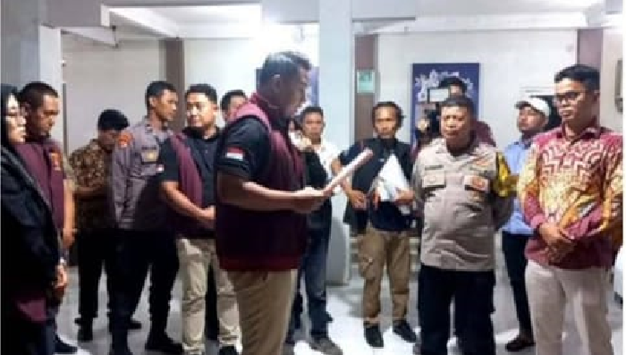Bareskrim Polri geledah kantor dan rumah kepala desa Kahod