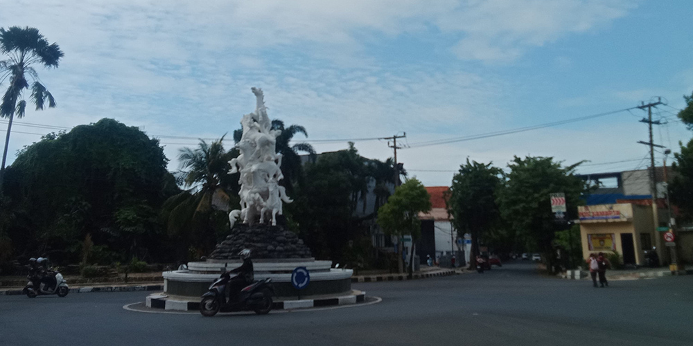 Kondisi langit Tuban di atas Bundaran Sleko.