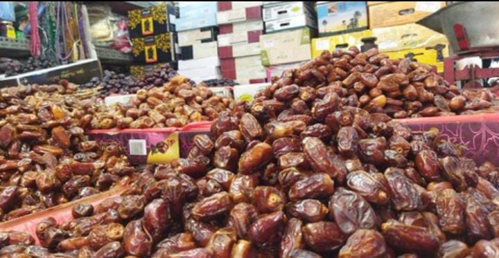 Bulan Ramadan, omzet pedagang kurma naik signifikan