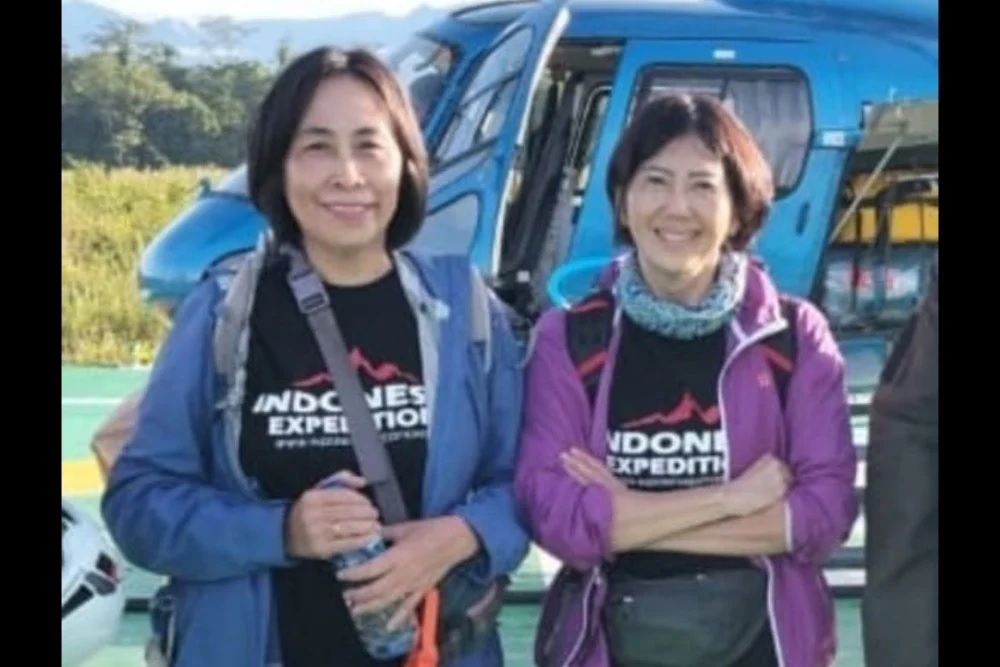 Elsa Laksono dan Lilie Wijayanti Poegiono, dua pendaki yang meninggal di puncak carstenzs