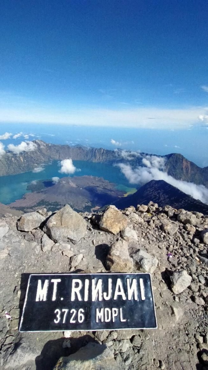 Ilustrasi Gunung Rinjani