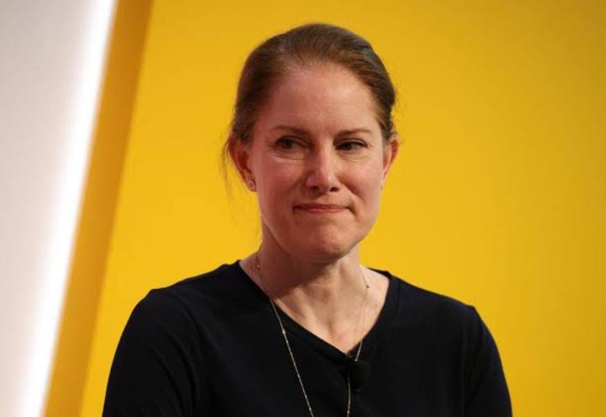 Zo&euml; Yujnovich, Direktur Gas Terintegrasi dan Hulu Shell, umumkan pengunduran dirinya