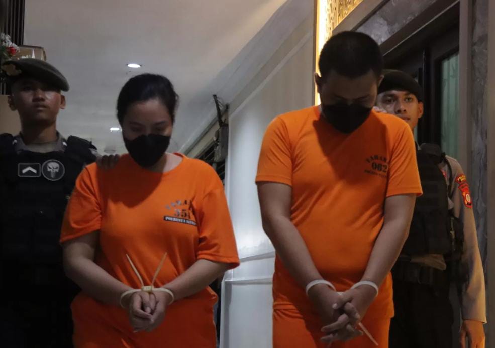 Sepasang kekasih sekap PNS berusia 55 tahun