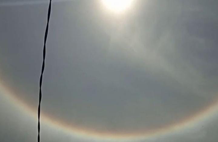 Fenomena Halo Matahari