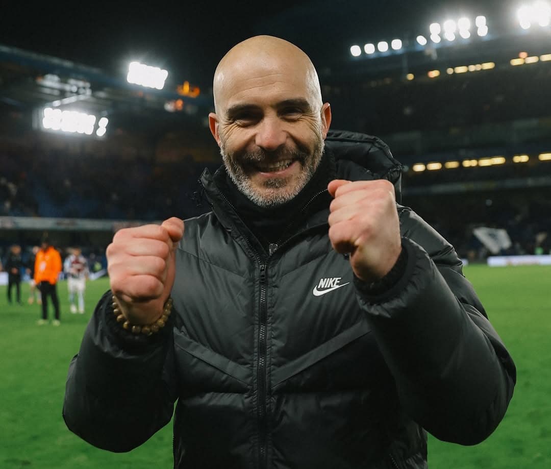 Pelatih Chelsea, Enzo Maresca, dipastikan absen saat timnya lawan Everton