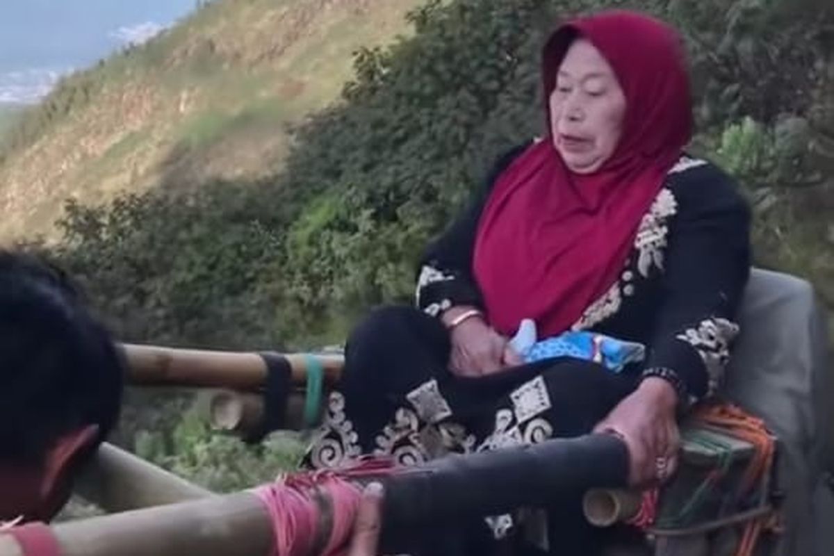 Mbok Yem, pemilik warung di Gunung Lawu