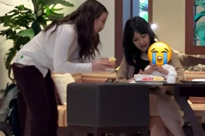 Video Nikita Willy tenangkan seorang bayi kembali ramai diperbincangkan warganet.