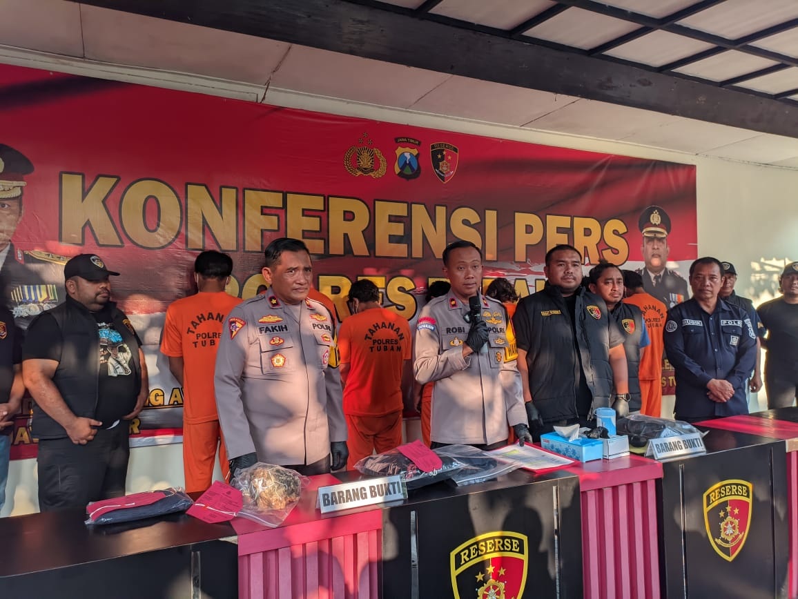 Delapan tersangka tindak kriminal terjaring operasi pekat semeru Polres Tuban.