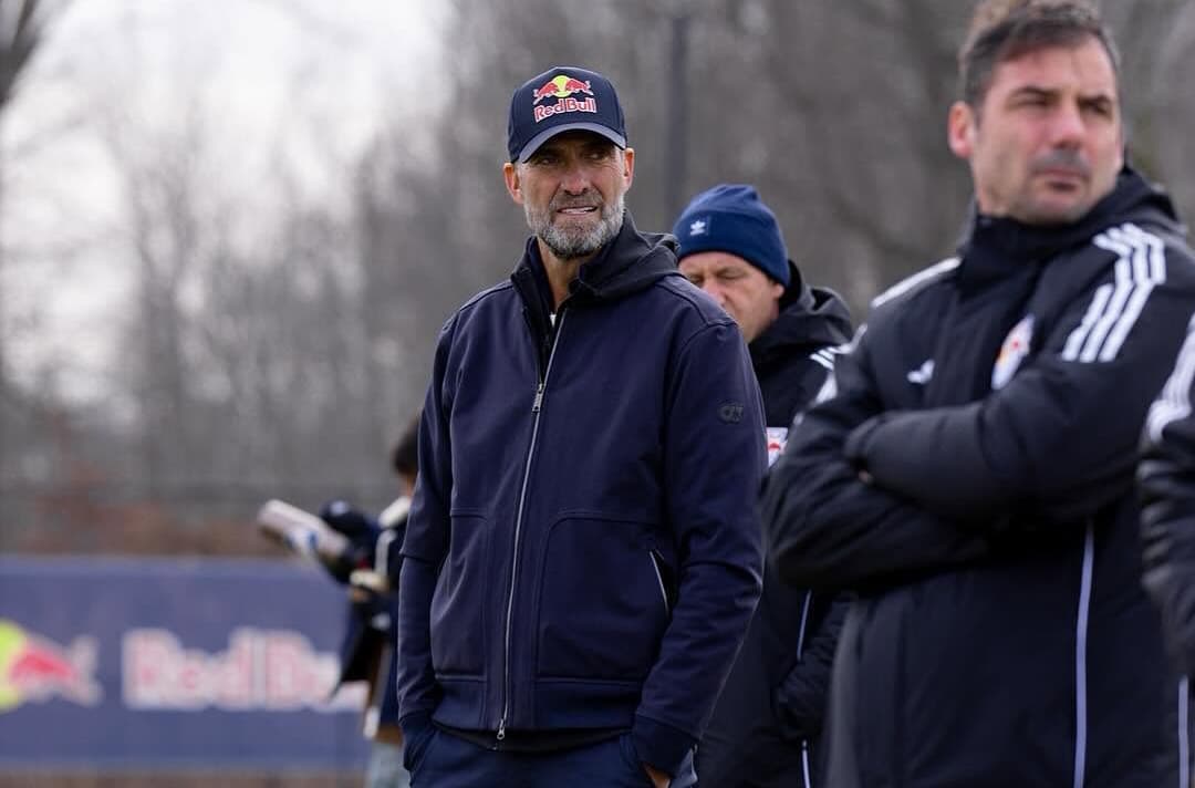 Jurgen Klopp dirumorkan menuju AS Roma.