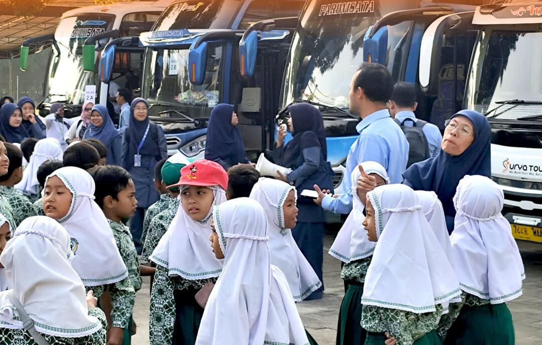 Ilustrasi study tour sekolah