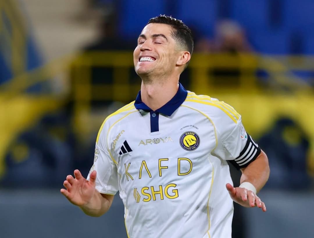 Cristiano Ronaldo ternyata lebih muda 11 tahun dari usia aslinya saat ini.
