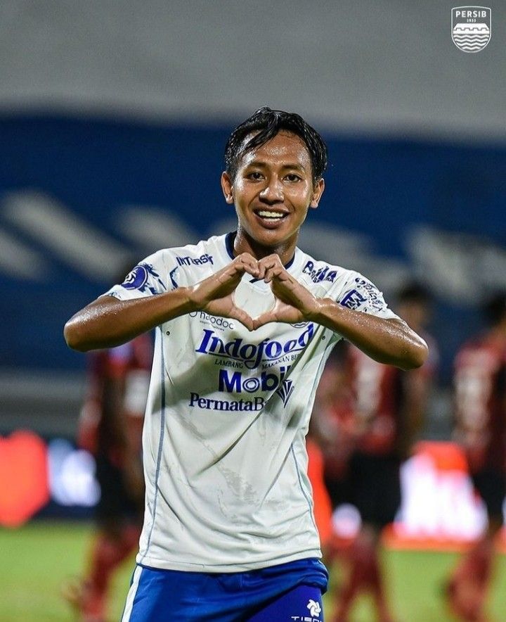 Beckham putra, gelandang Persib Bandung