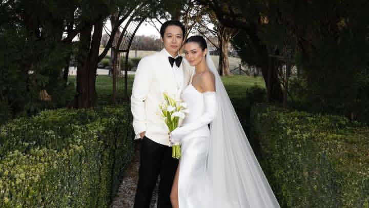Amanda Rawles dan Adriel Susanteo menikah di Australia, Selasa (27/5).