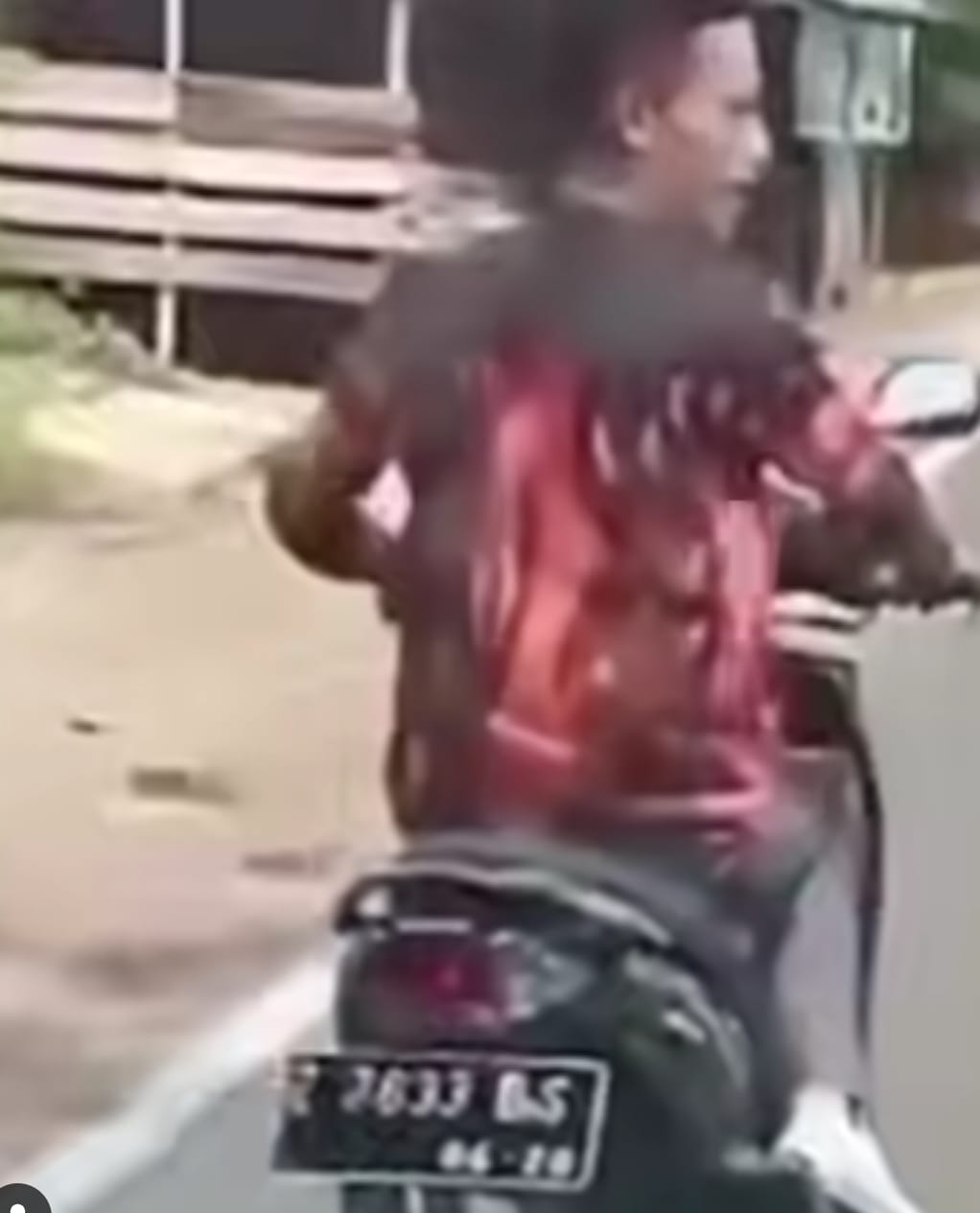 seorang pria berniat baik mengawal ambulan yang berakhir tragis