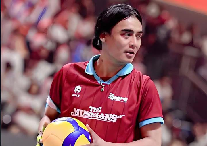 Charley Van Houten yang mendapat kritikan setelah membebaskan karyanya dinyanyikan tanpa royalti.
