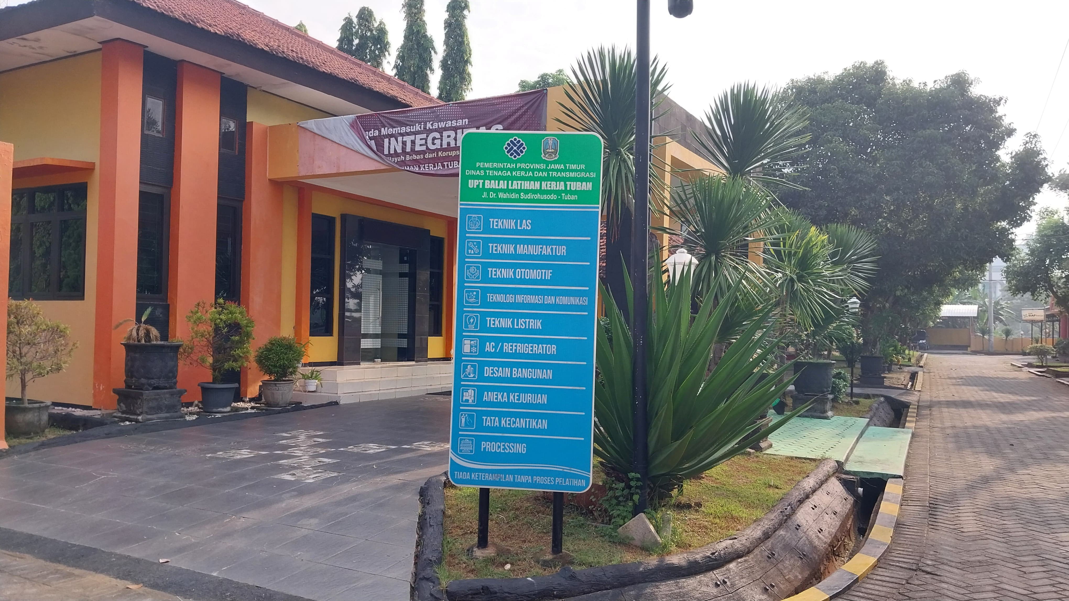 Gedung BLK Tuban disiapkan jadi SR dengan sistem asrama.