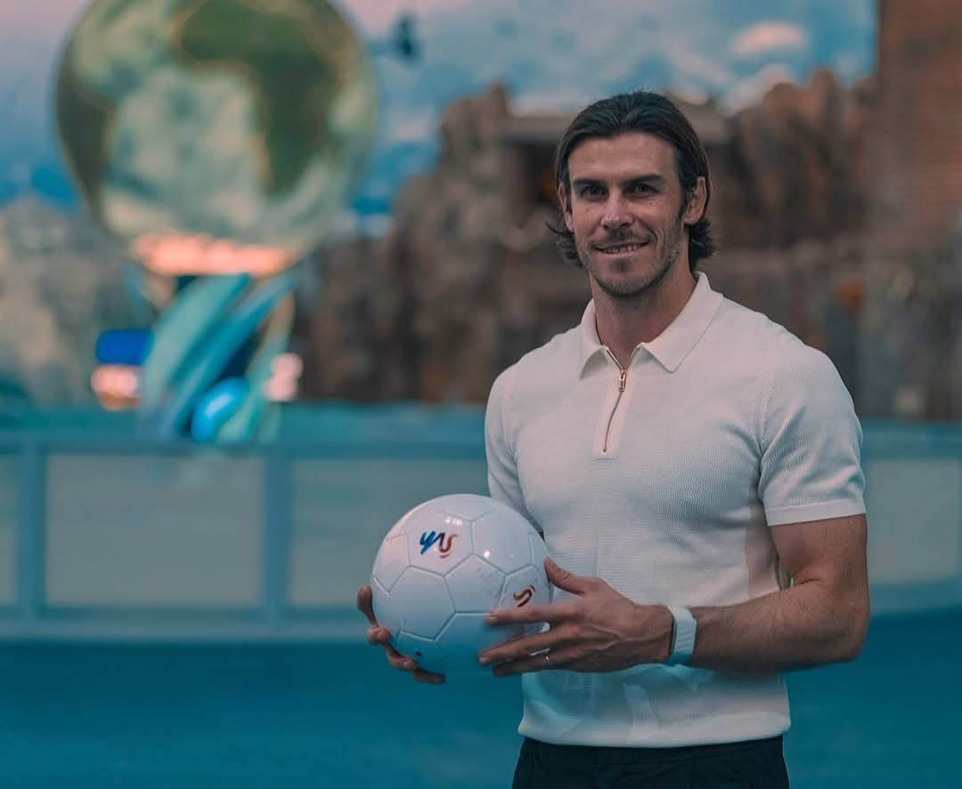 Mantan pesepakbola profesional, Gareth Bale, berniat membeli Cardiff City.
