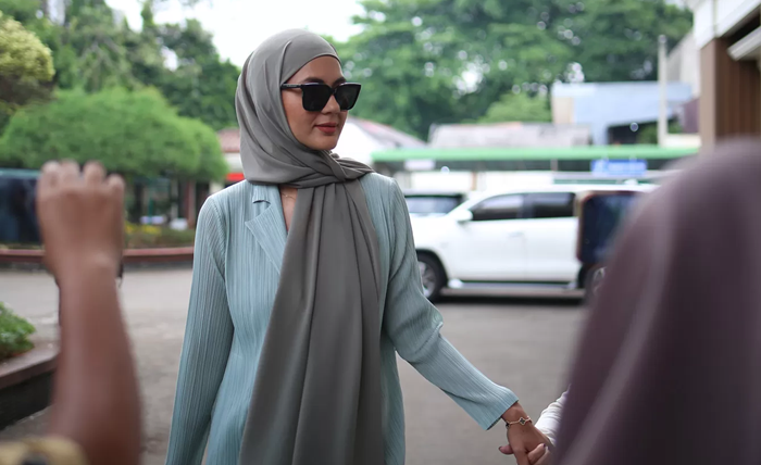 Paula Verhoeven yang menerima putusan hak asuh anak di tangan Baim Wong.