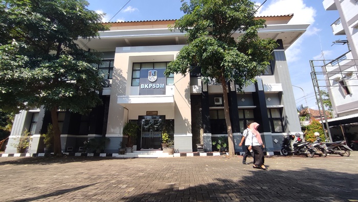 Tuban menjadi sorotan lantaran belum adanya kepastian mengenai pengumuman hasil seleksi PPPK 2024 tahap kedua.