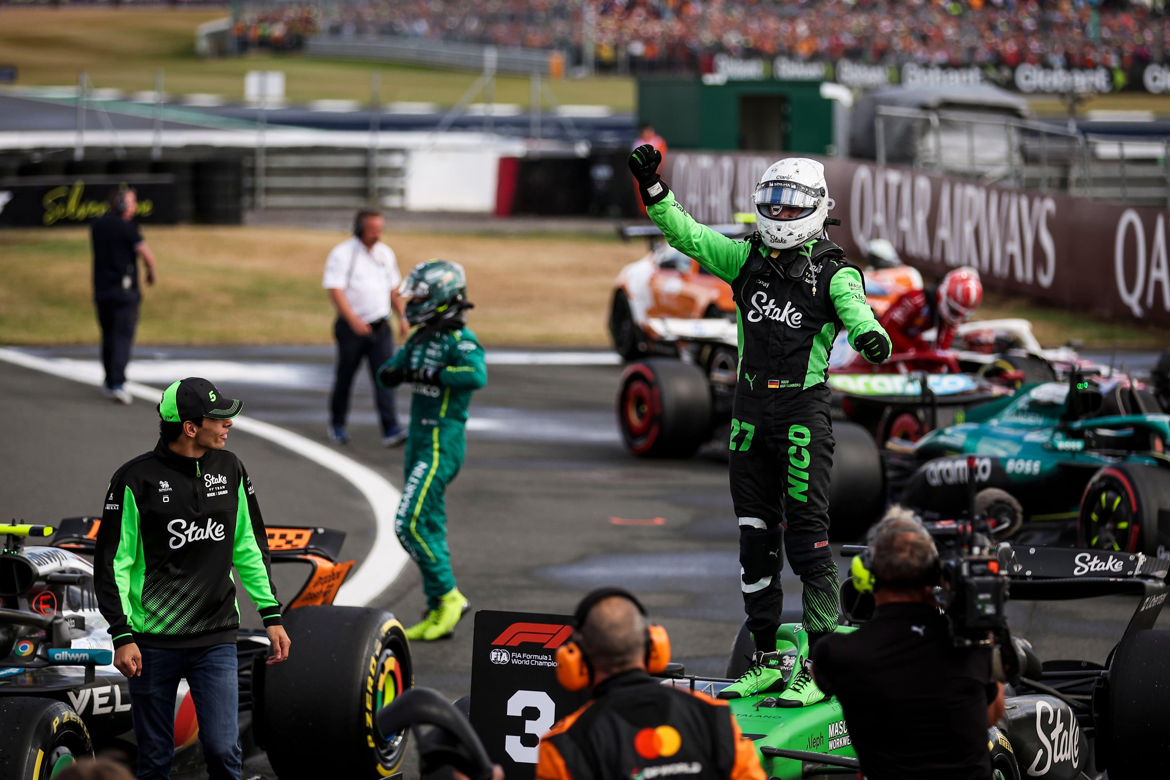 Perayaan Nico Hulkenberg setelah berhasil finis di posisi ketiga GP Inggris.