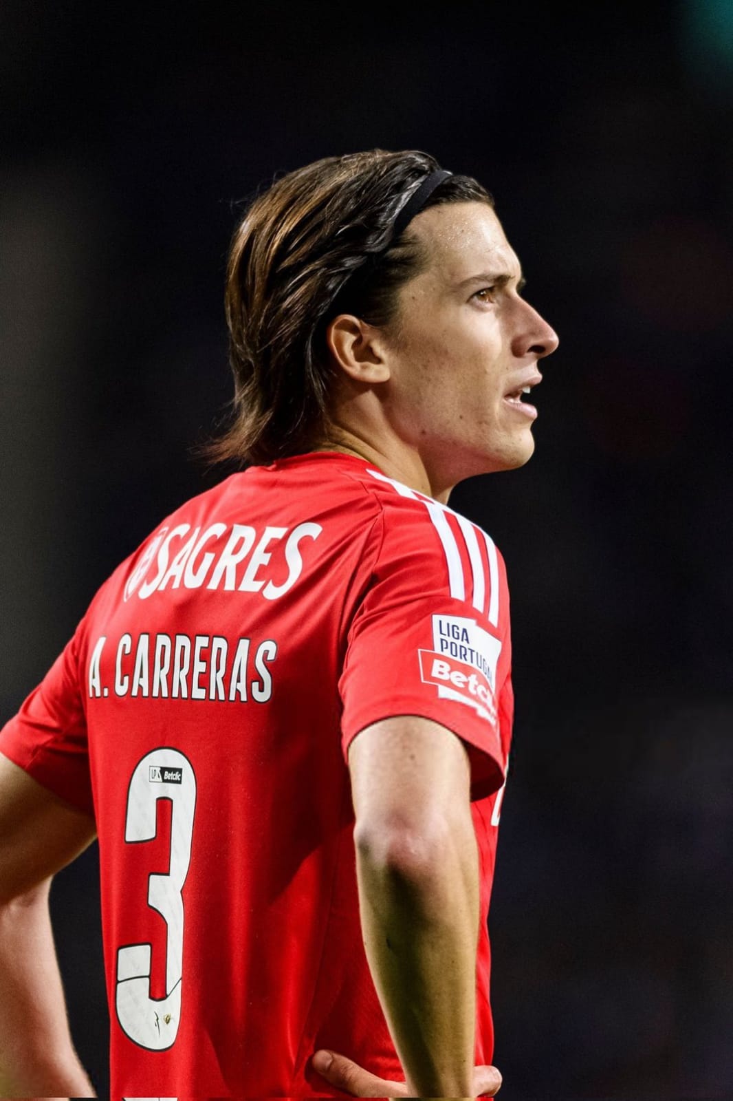 Real Madrid Capai Kesepakatan Gaet &Aacute;lvaro Carreras dari Benfica