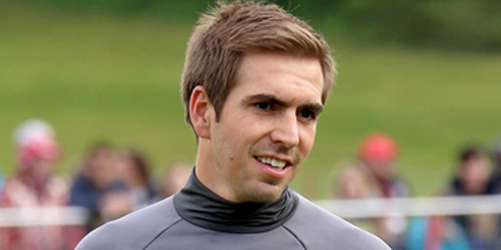 Philipp Lahm, sosok bek legendaris dunia dengan koleksi kartu paling sedikit sepanjang sejarah.