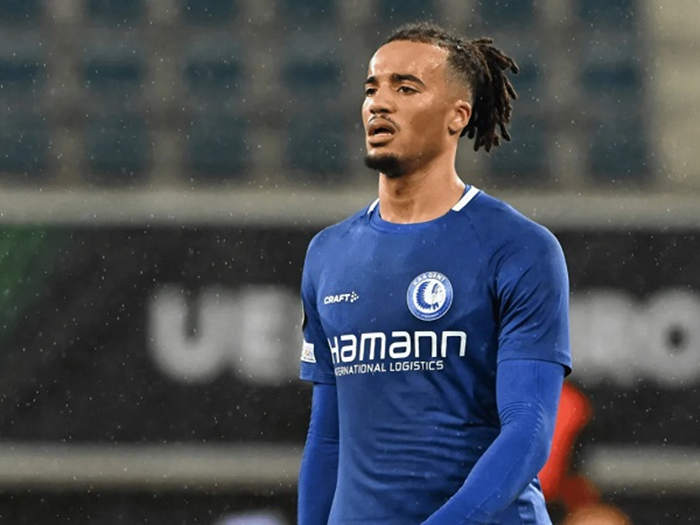 Archie Brown tolak AC Milan dan gabung Fenerbahce