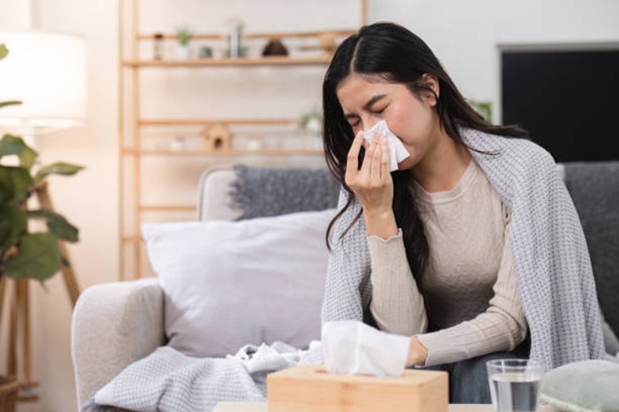 Cuaca tak menentu saat kemarau basah bisa picu flu dan infeksi.